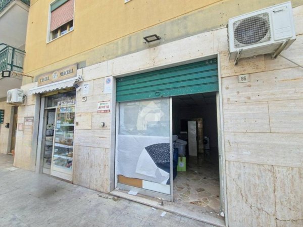 locale commerciale in affitto a Palermo in zona Acqua dei Corsari