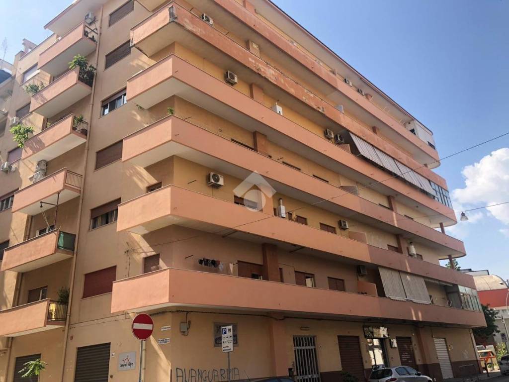appartamento in affitto a Palermo in zona Montegrappa / Santa Rosalia