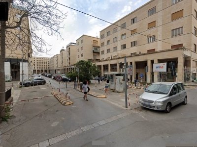locale di sgombero in affitto a Palermo in zona Politeama
