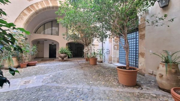 ufficio in affitto a Palermo in zona Centro storico