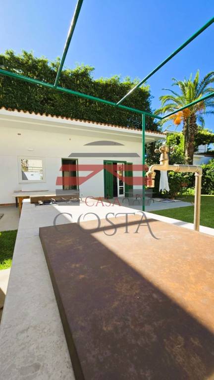 casa indipendente in affitto a Palermo in zona Mondello