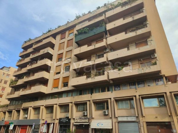 appartamento in affitto a Palermo in zona Politeama