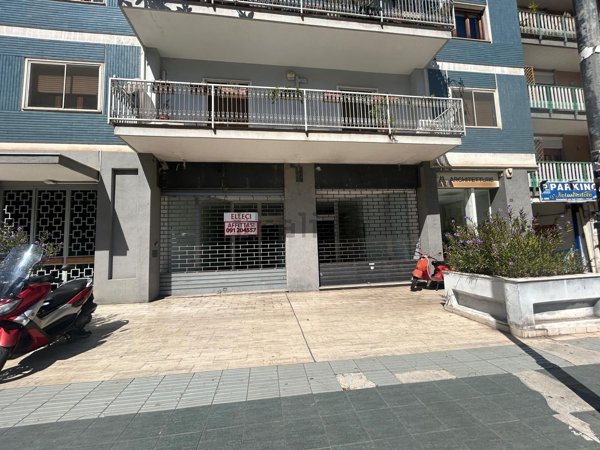 locale commerciale in affitto a Palermo in zona Libertà