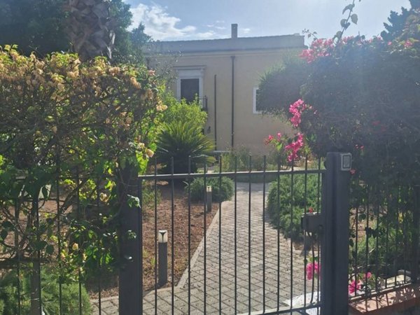 casa indipendente in affitto a Palermo in zona Montepellegrino