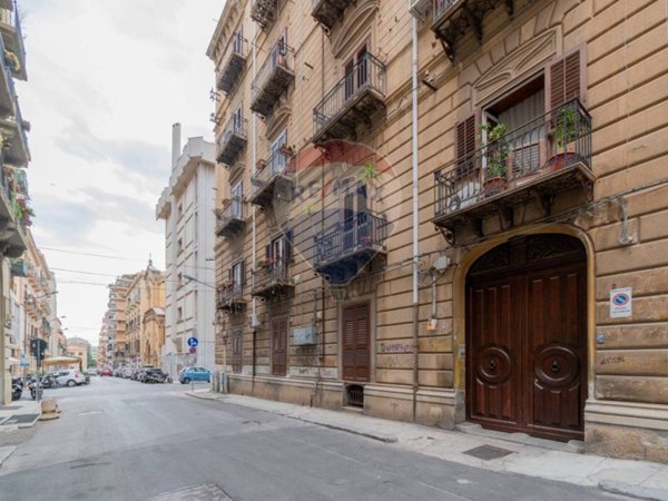 appartamento in affitto a Palermo in zona Politeama