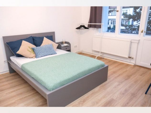 camera singola in affitto a Palermo in zona Politeama