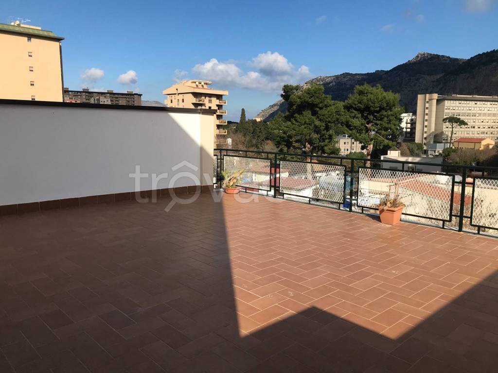 appartamento in affitto a Palermo in zona Resuttana