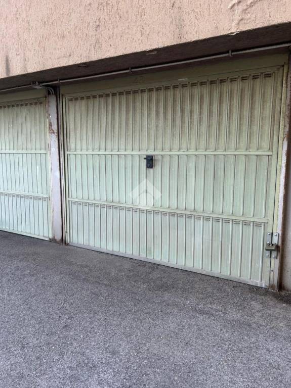 negozio in affitto a Palermo