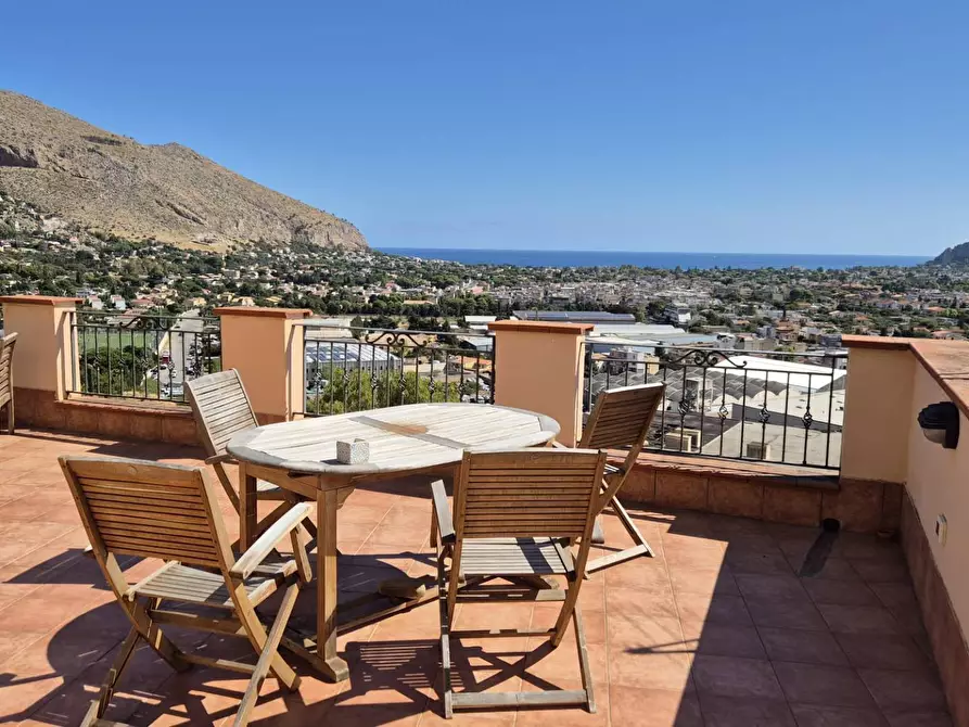 casa indipendente in affitto a Palermo in zona Mondello