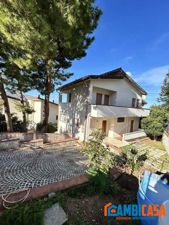 casa indipendente in affitto a Palermo in zona Baida