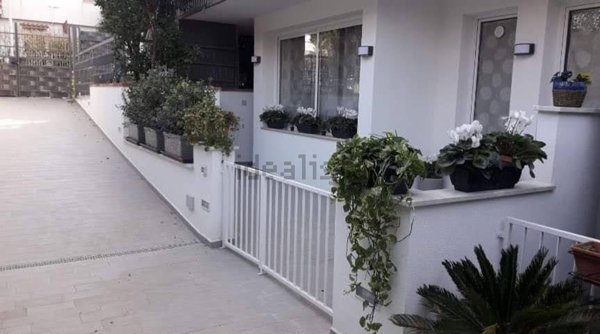 appartamento in affitto a Palermo in zona Mondello