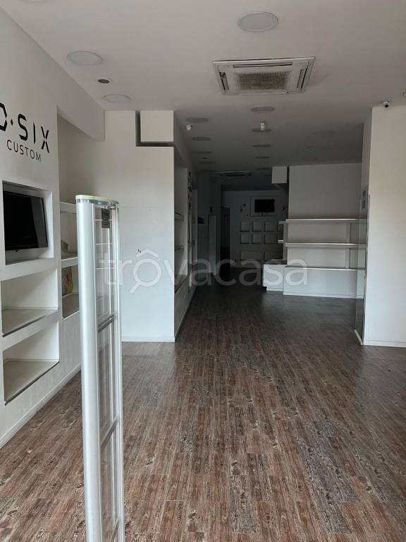 negozio in affitto a Palermo in zona Calatafimi / Cuba