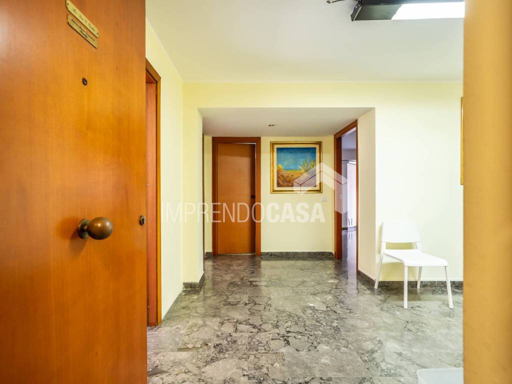ufficio in affitto a Palermo in zona Libertà
