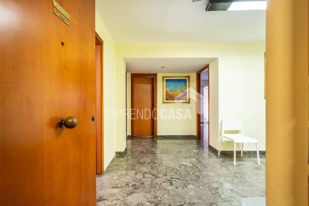 ufficio in affitto a Palermo in zona Politeama