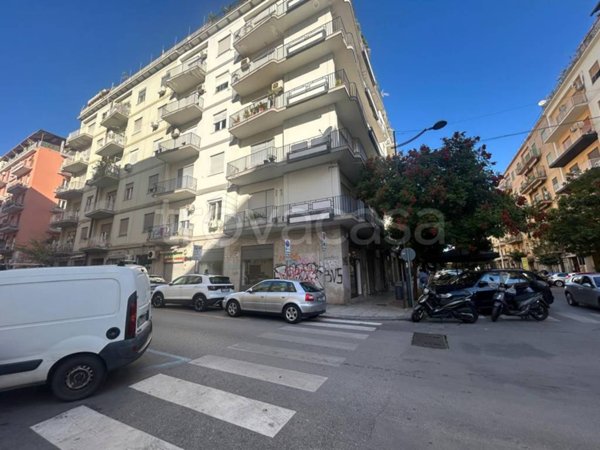 negozio in affitto a Palermo in zona Libertà