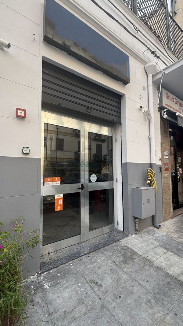 locale commerciale in affitto a Palermo