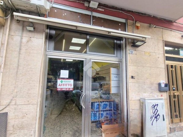 negozio in affitto a Palermo in zona Oreto