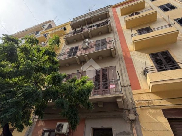 appartamento in affitto a Palermo in zona Montegrappa / Santa Rosalia