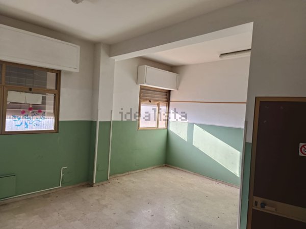 locale di sgombero in affitto a Palermo in zona Arenella/Vergine Maria