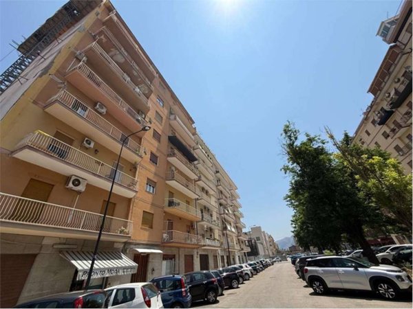 appartamento in affitto a Palermo in zona Acqua dei Corsari