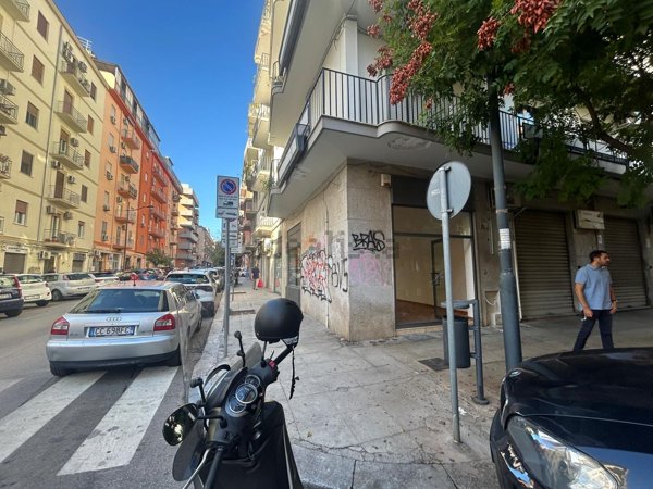 locale commerciale in affitto a Palermo in zona Libertà