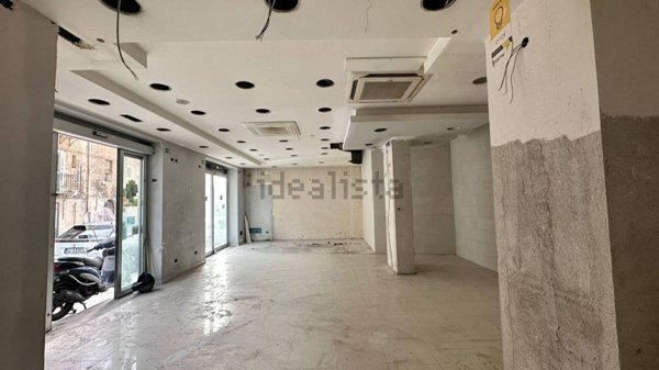 locale commerciale in affitto a Palermo