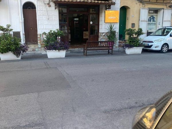 negozio in affitto a Palermo in zona Resuttana