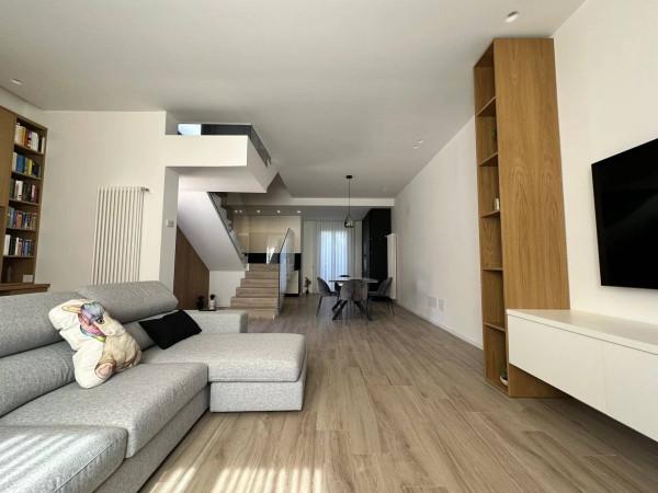 casa indipendente in affitto a Palermo in zona Mondello