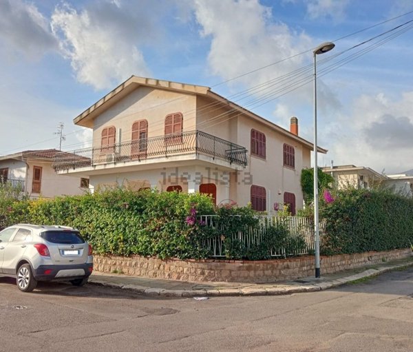 casa indipendente in affitto a Palermo in zona Mondello