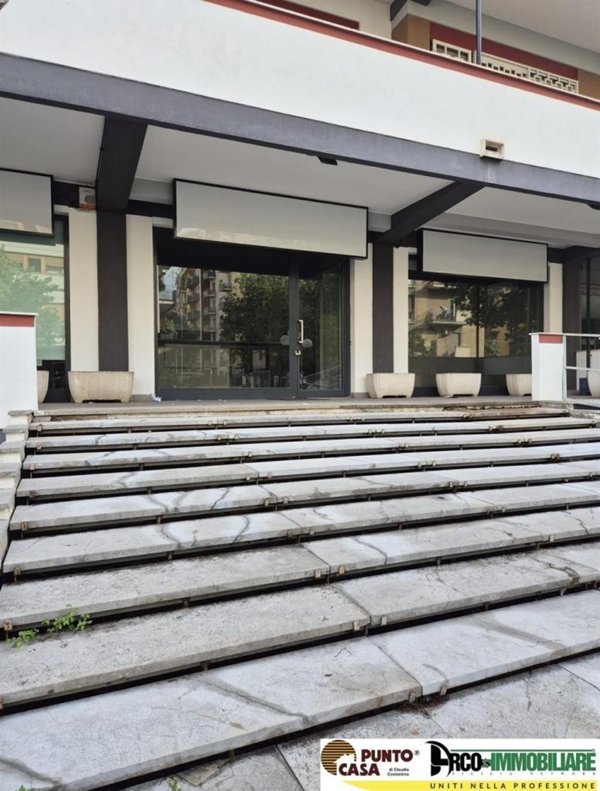 ufficio in affitto a Palermo in zona Politeama