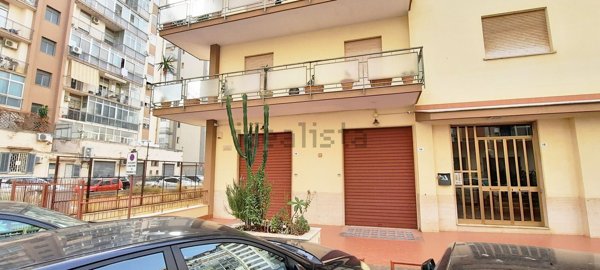 locale commerciale in affitto a Palermo