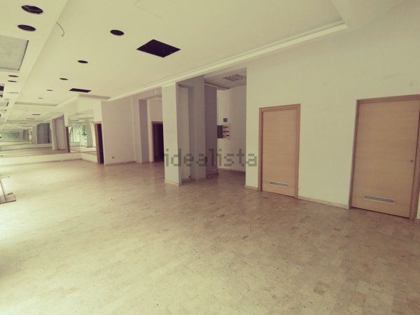 locale commerciale in affitto a Palermo in zona Malaspina/Palagonia