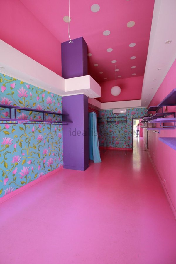 negozio in affitto a Palermo in zona Libertà