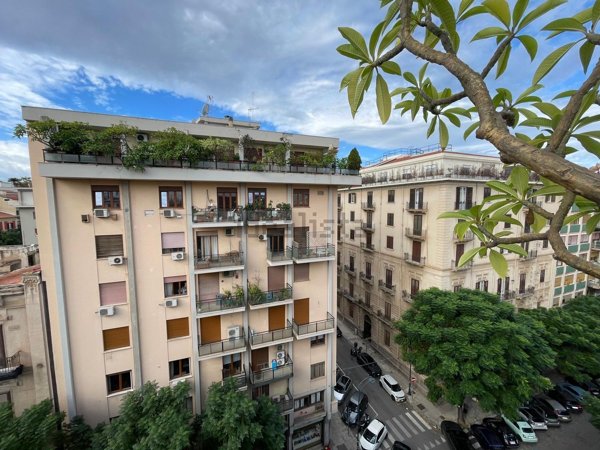 appartamento in affitto a Palermo in zona Libertà