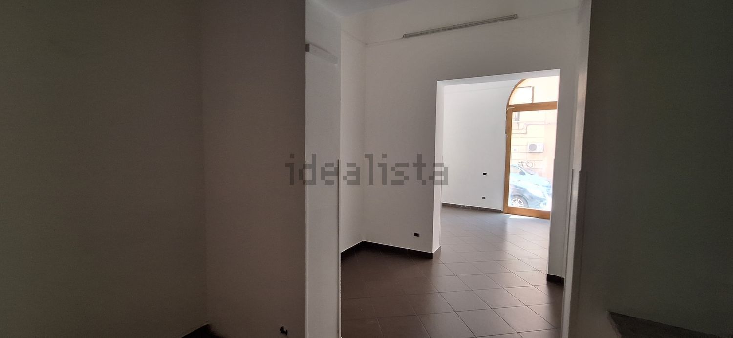 locale commerciale in affitto a Palermo in zona Libertà