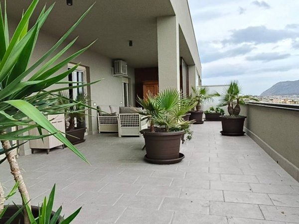 appartamento in affitto a Palermo in zona Zisa