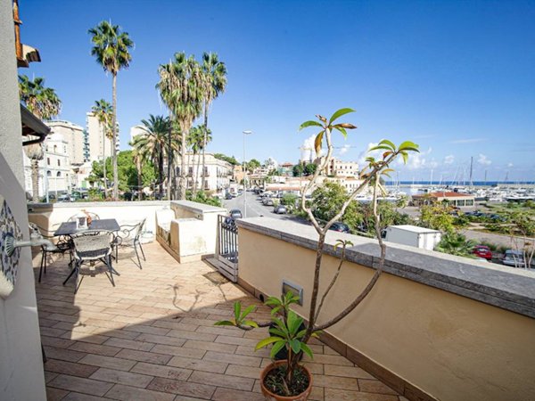 appartamento in affitto a Palermo in zona Arenella/Vergine Maria