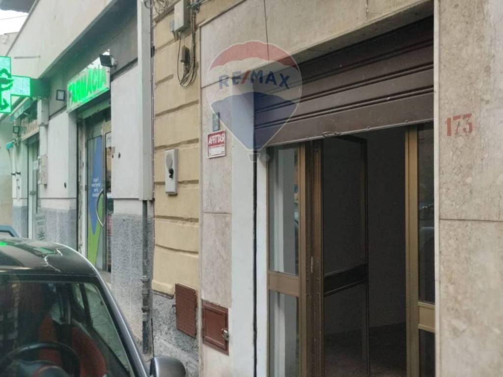 negozio in affitto a Palermo in zona Calatafimi / Cuba