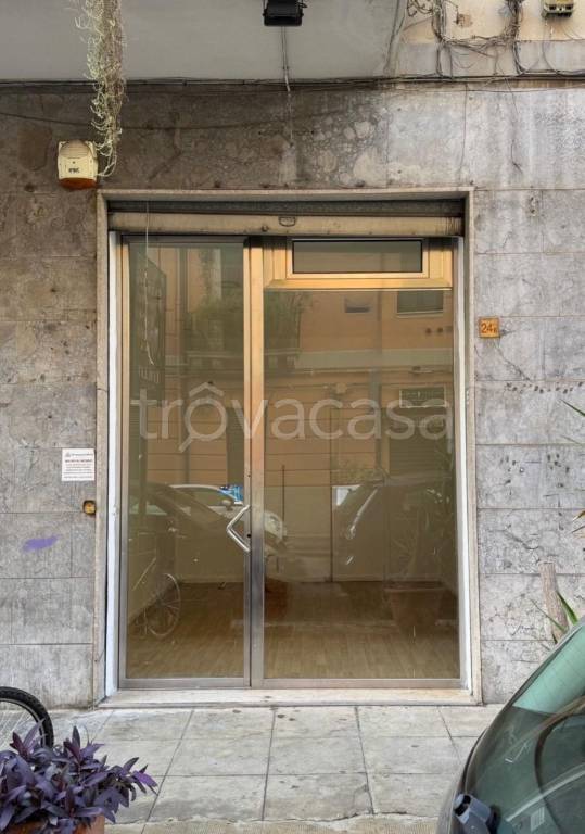 negozio in affitto a Palermo