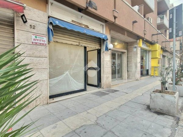 negozio in affitto a Palermo in zona Zisa