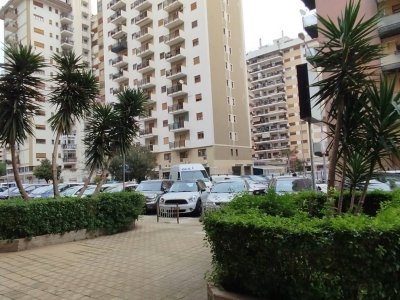 negozio in affitto a Palermo