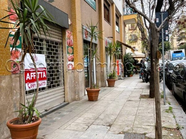 locale commerciale in affitto a Palermo in zona Libertà