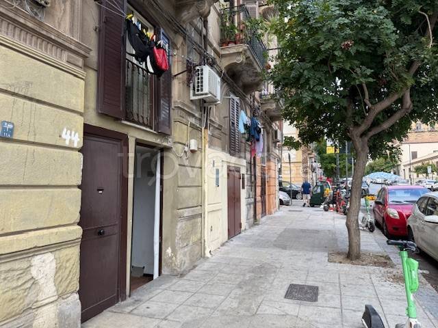 negozio in affitto a Palermo