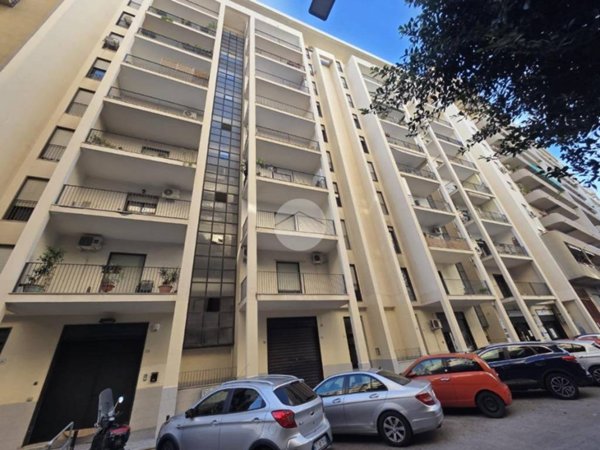 appartamento in affitto a Palermo in zona Montegrappa / Santa Rosalia