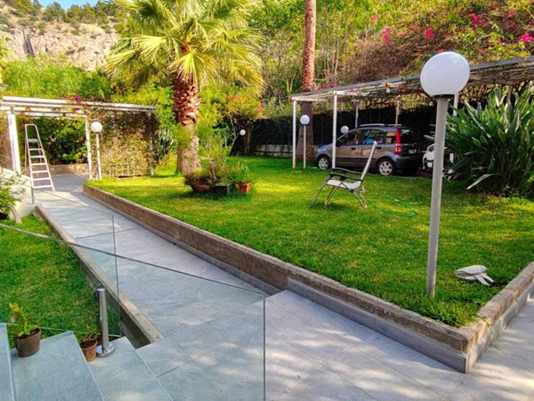 casa indipendente in affitto a Palermo in zona Mondello