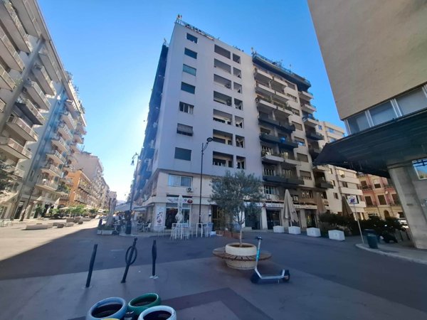 ufficio in affitto a Palermo in zona Politeama