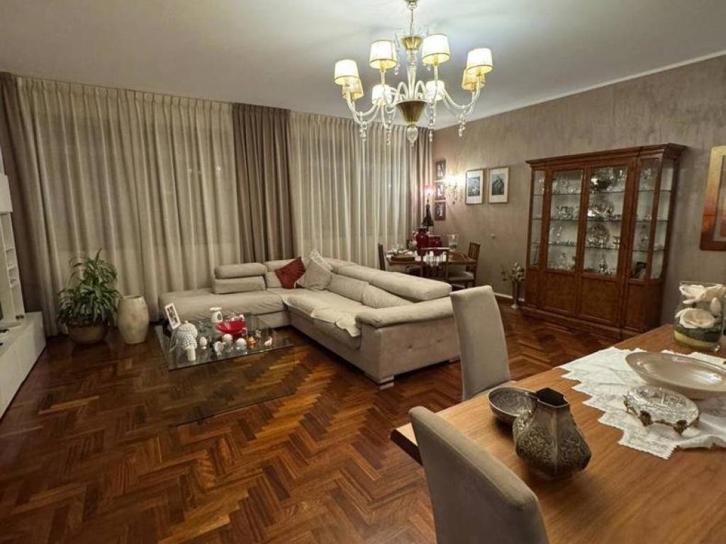 appartamento in affitto a Palermo in zona Politeama