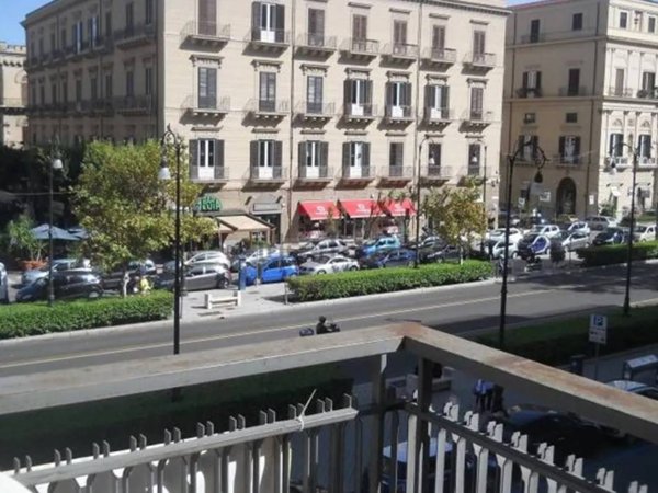 ufficio in affitto a Palermo in zona Libertà