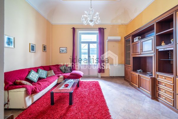 appartamento in affitto a Palermo in zona Politeama