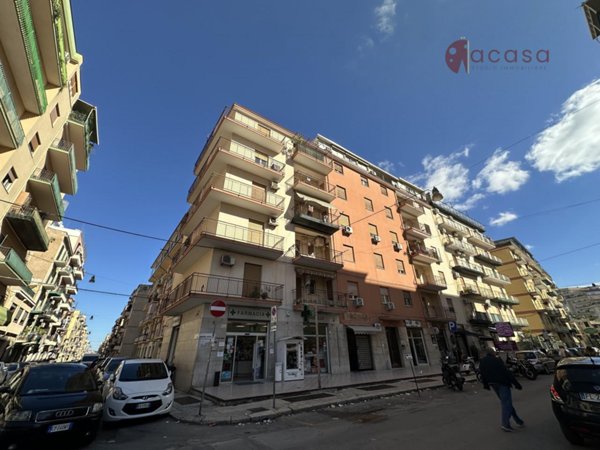 appartamento in affitto a Palermo in zona Montegrappa / Santa Rosalia